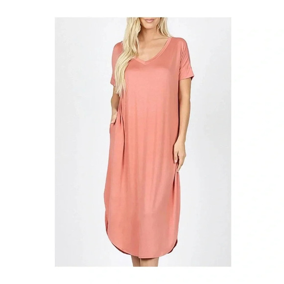 Zenana Outfitters Dresses & Skirts - 🆕Zenana Ash-Rose V-Neck Short Sleeve Side Slit Mid Dress S🆕